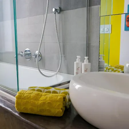 Apartamento Il Balcone Su - Moderno Con Vista Superga Turim